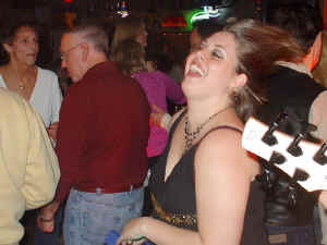 Dancers-17.jpg (92873 bytes)