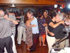 Dance-floor-15.jpg (153523 bytes)