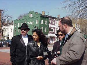 ken_band_berthas.jpg (136448 bytes)